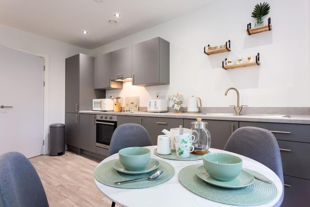 Polly'S Place Apartment Taunton & Free Off Road Parking & Wifi Exteriér fotografie