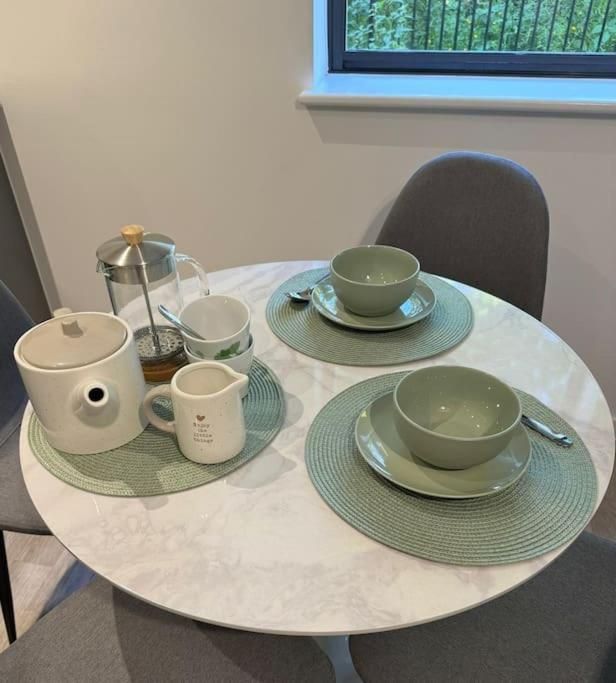 Polly'S Place Apartment Taunton & Free Off Road Parking & Wifi Exteriér fotografie